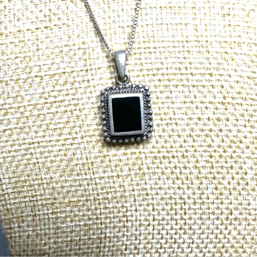 Rectangular Silver Necklace With Black Center - image 3